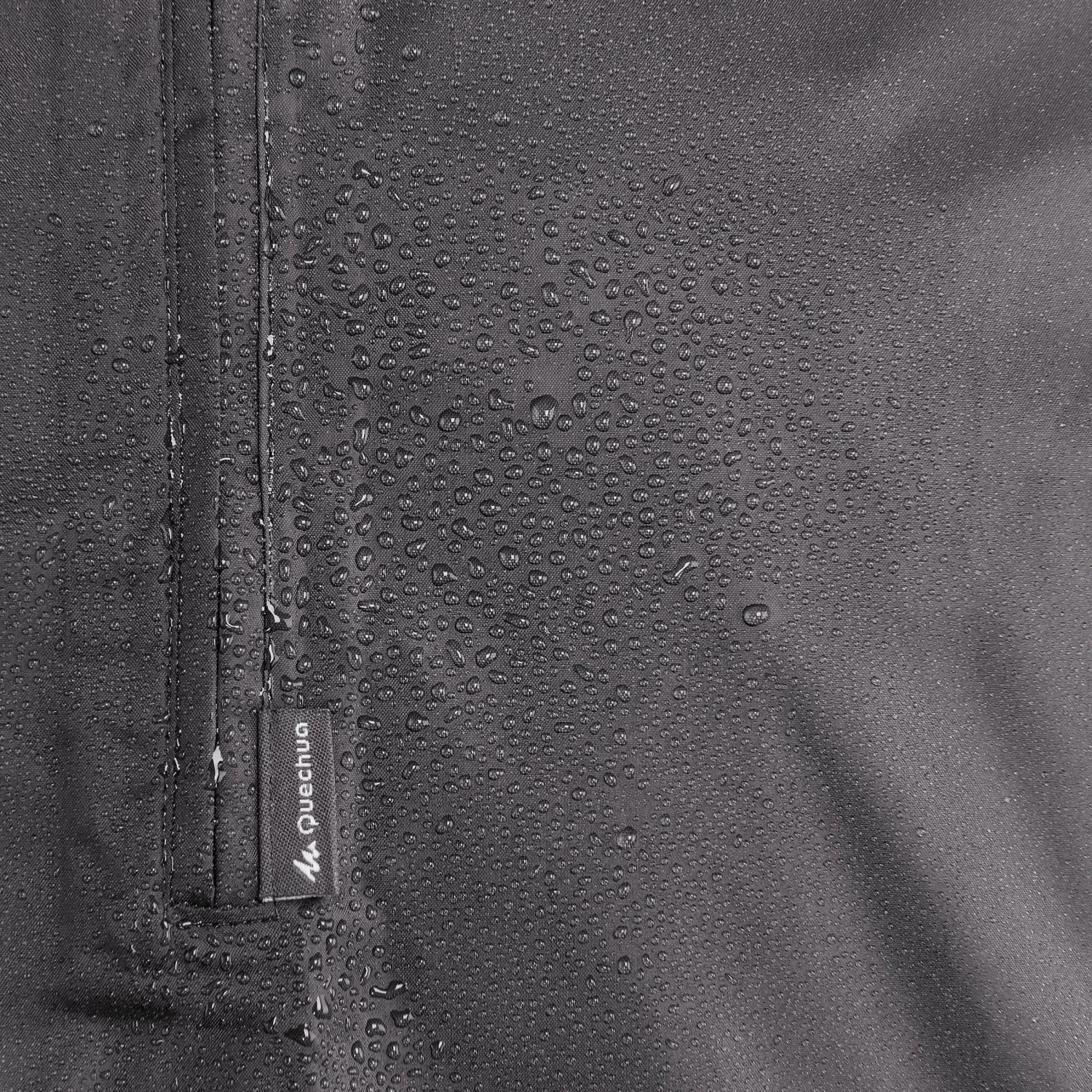 FORCLAZ Hiking Rain Poncho Arpenaz 40L Size L/XL BLACK 6 FORCLAZ Hiking Rain Poncho Arpenaz 40L Size L/XL BLACK - Image 6