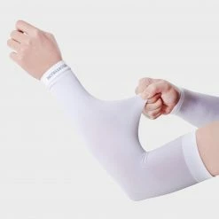 VAN RYSEL ARM COVER UV PROTECT BLANC CN Snow white -Women Sports Elegant Store k28fcee856b64ef3d81b5ab08a2478c1d