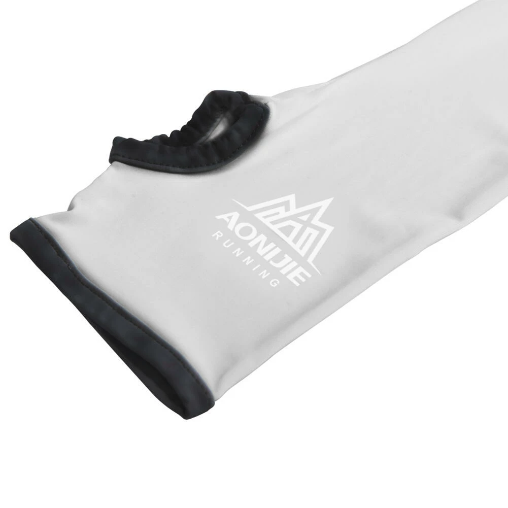 AONIJIE E4117 Ice Silk UPF50+ UV Sunguard Arm Sleeves with Finger Hole | Sunguard BLACK 6 AONIJIE E4117 Ice Silk UPF50+ UV Sunguard Arm Sleeves with Finger Hole | Sunguard BLACK - Image 6