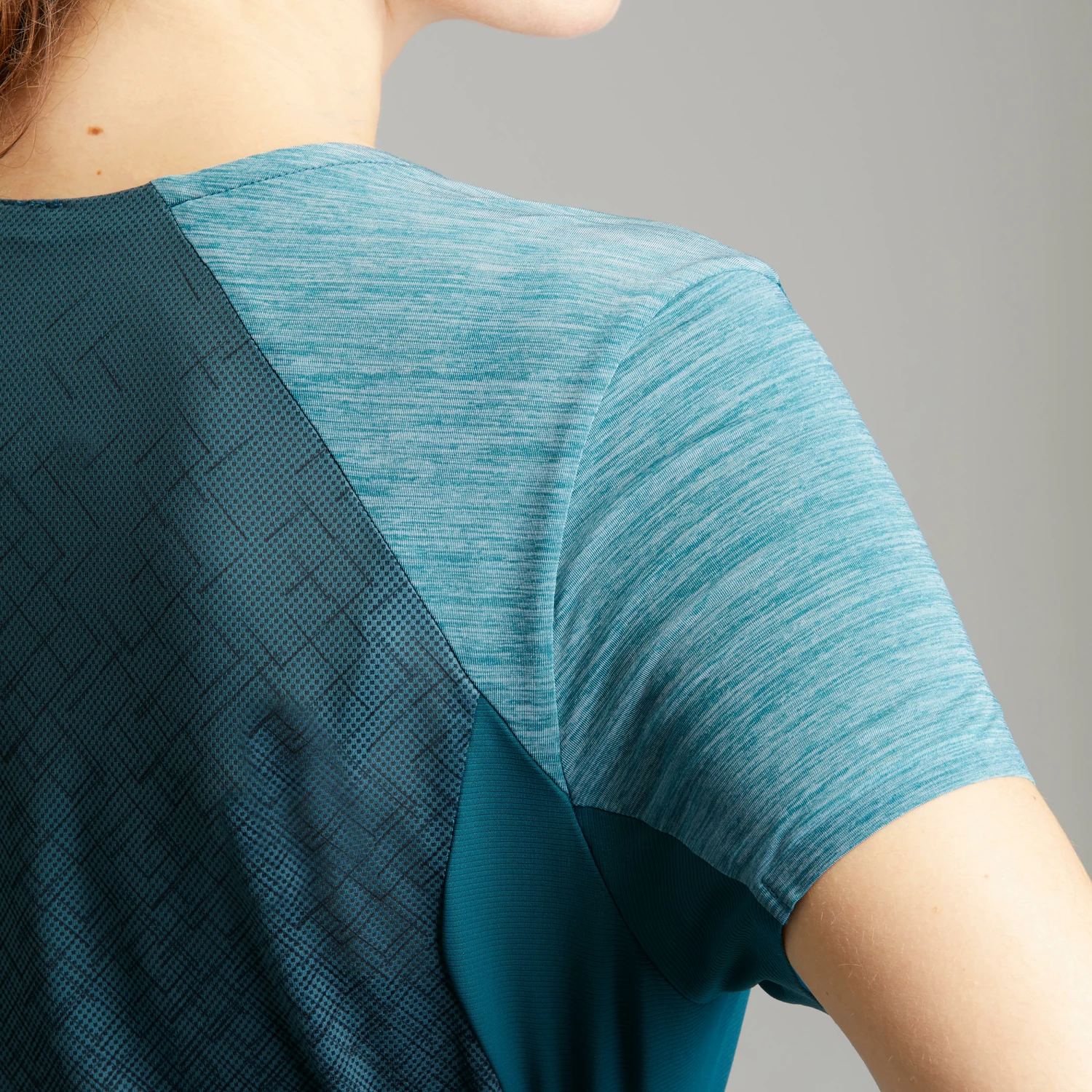 QUECHUA Women’s Fast Hiking T-Shirt FH500 Helium GREEN 6 QUECHUA Women’s Fast Hiking T-Shirt FH500 Helium GREEN - Image 6