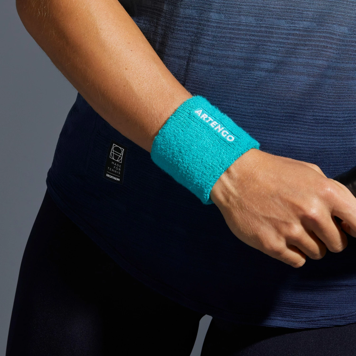 ARTENGO Women's Tennis T-Shirt TS Light 990 Fluo peach/Bright tomato 8 ARTENGO Women's Tennis T-Shirt TS Light 990 Fluo peach/Bright tomato - Image 8