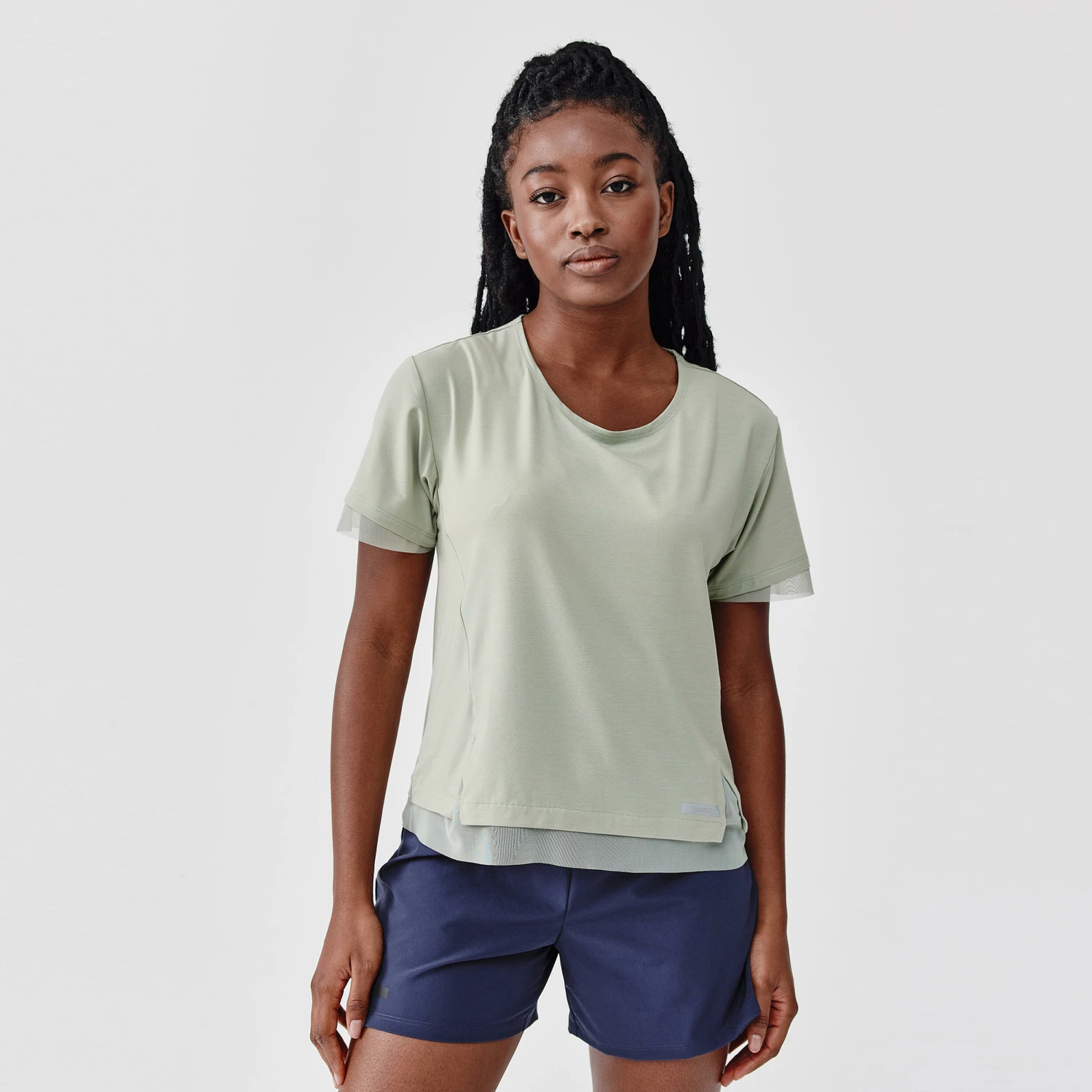 KALENJI WOMEN'S RUN FEEL JOGGING T-SHIRT Sage green 2 KALENJI WOMEN'S RUN FEEL JOGGING T-SHIRT Sage green - Image 2