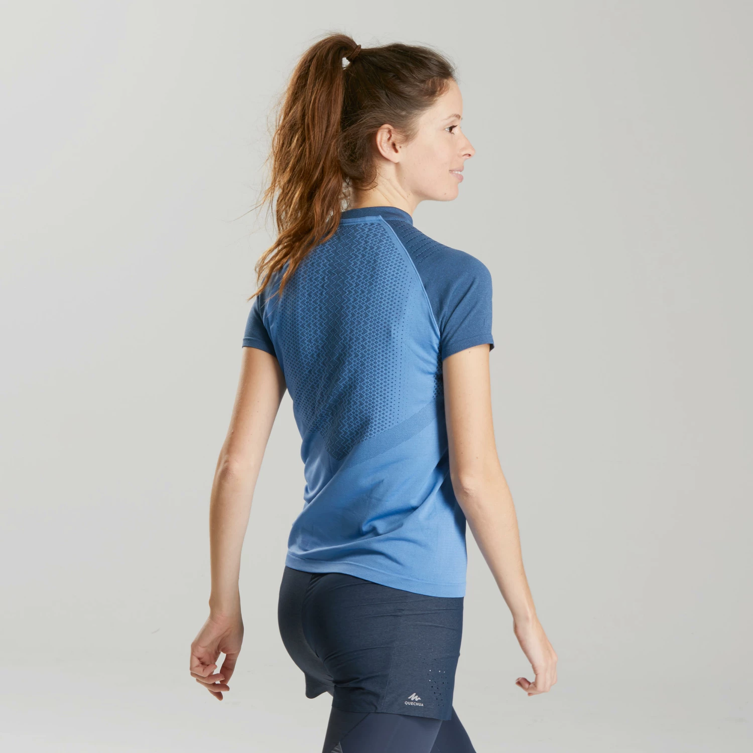 QUECHUA Women's quick hiking T-shirt FH900 Lavender blue/DARK BLUE 3 QUECHUA Women's quick hiking T-shirt FH900 Lavender blue/DARK BLUE - Image 3