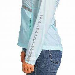 BTWIN ANTI UV JACKET CITY 500 W C2. Snow white -Women Sports Elegant Store kbe4eceab6cd38d7198aebb7aef0a35a5