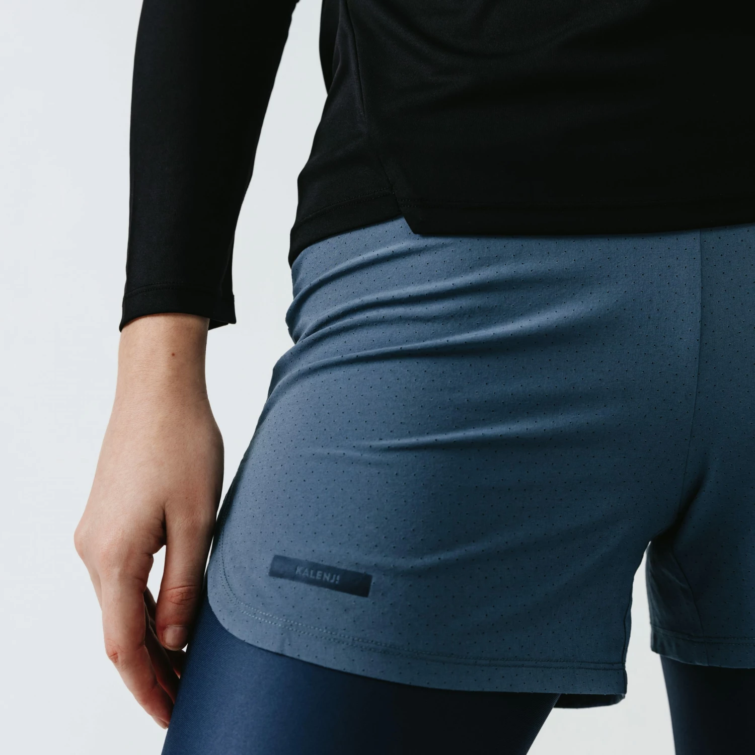 KALENJI Women's Running Long-Sleeved T-Shirt Run Sun Protect BLACK 8 KALENJI Women's Running Long-Sleeved T-Shirt Run Sun Protect BLACK - Image 8