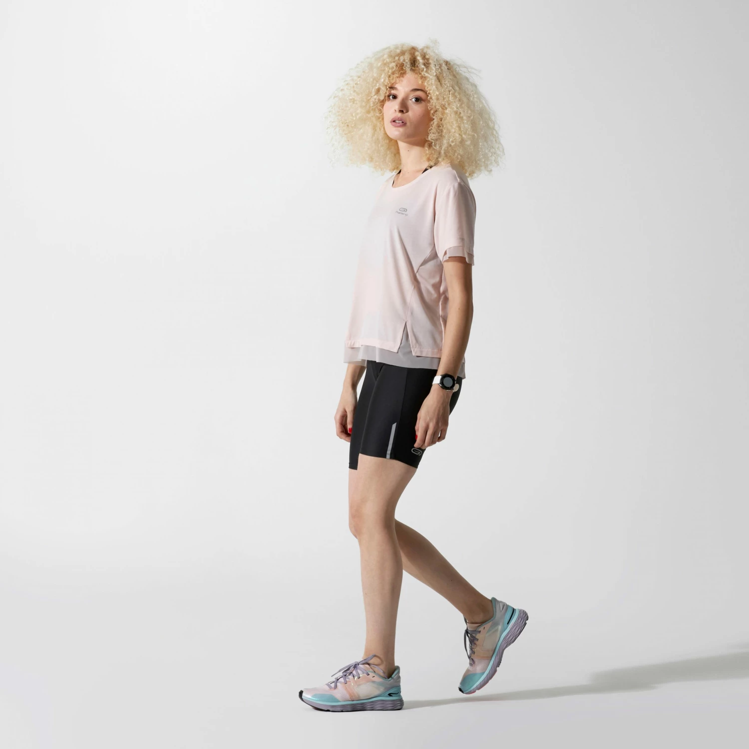 KALENJI WOMEN'S RUN FEEL JOGGING T-SHIRT Sage green 4 KALENJI WOMEN'S RUN FEEL JOGGING T-SHIRT Sage green - Image 4