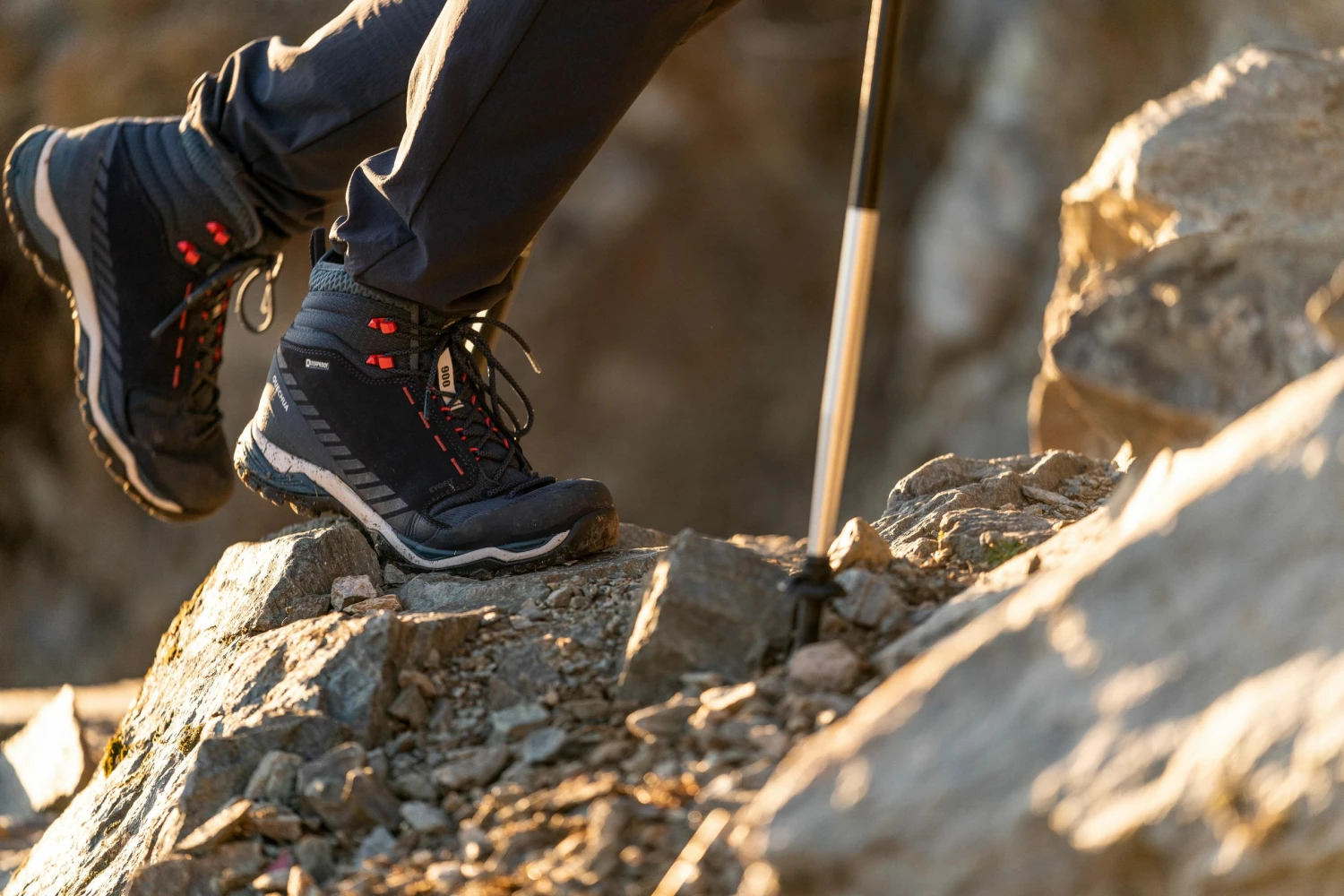 QUECHUA WATERPROOF MOUNTAIN HIKING SHOES DARK BLUE/Coral red 8 QUECHUA WATERPROOF MOUNTAIN HIKING SHOES DARK BLUE/Coral red - Image 8