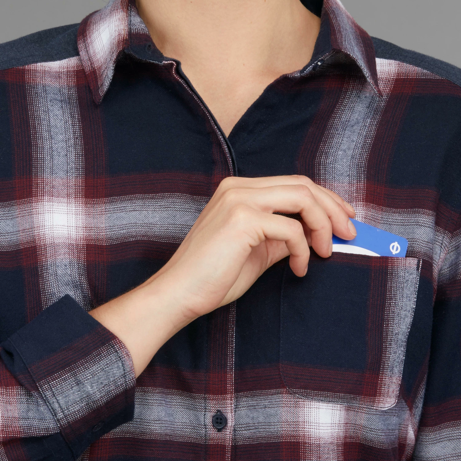 FORCLAZ LONG-SLEEVED SHIRT TRAVEL 100 Asphalt blue/Asphalt blue 3 FORCLAZ LONG-SLEEVED SHIRT TRAVEL 100 Asphalt blue/Asphalt blue - Image 3